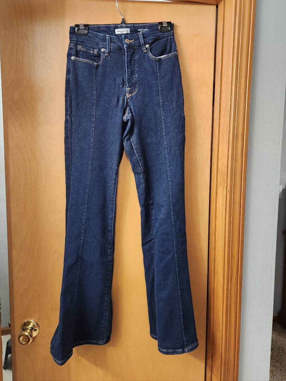 GOOD AMERICAN Good Legs Women's Flared Jeans Size 28 - Picture 2 of 9
